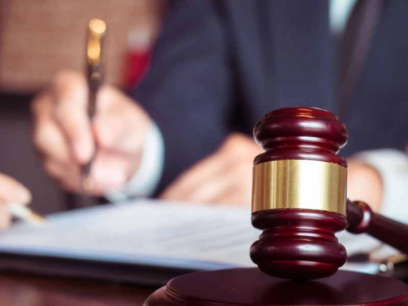 Wake Forest will lawyer writes a will.